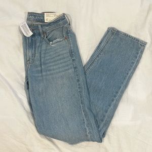 American Eagle 90’s Straight Jeans